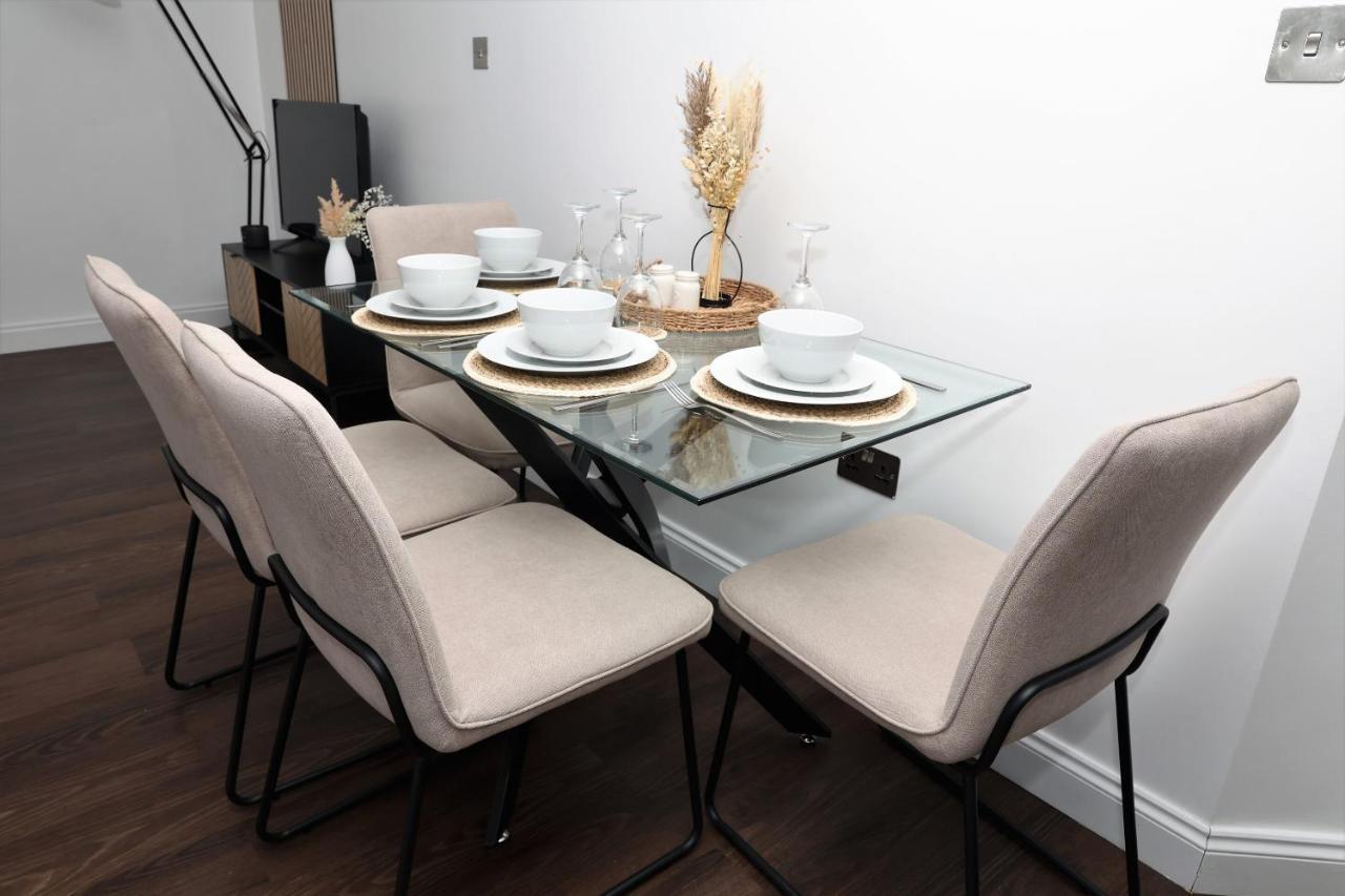 Watford Luxury 1 Bed Flat - Free Parking Daire Dış mekan fotoğraf